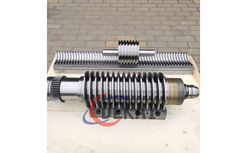 德凱非標(biāo)來圖定制靜壓蝸桿耐磨損應(yīng)用在重型軋輥車床磨床